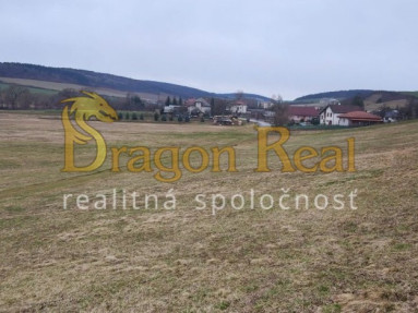 PREDAJ - 6 Pozemkov na výstavbu rodinných domov - SVINIA