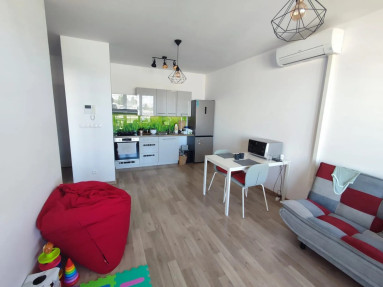 Svetlý 2-izbový byt s výhľadom | Novostavba | Balkón | Klimatizácia | Galvaniho – Ružinov 