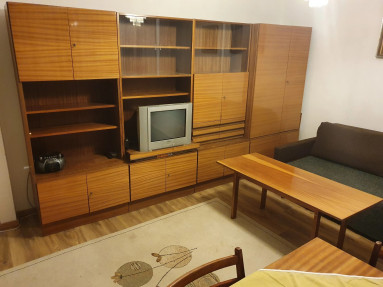   ✨ Veľký 1-izbový byt na prenájom | Ružinov – Zálužická ulica | Ihneď voľný  Ponúkame na 