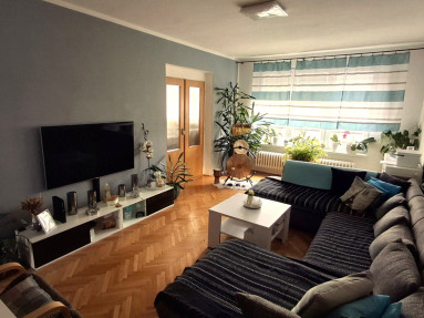 Priestranný 3-izbový byt v obľúbenej lokalite Uhlisko – 87 m², balkón, krásne prostredie