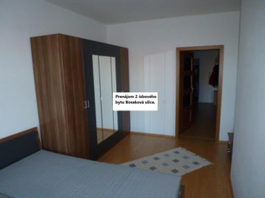 DLHODOBÝ PRENÁJOM – NOVÝ 2-IZBOVÝ BYT V PETRŽALKE (Bosákova ulica) 📍 Bosákova ulica, Brat