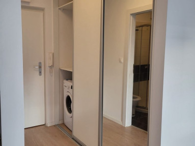 🏡 Prenájom 1-izbového bytu – Ružinovská ulica, Bratislava – Ružinov  Ponúkame na prenájom