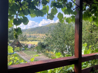 Rozprávková záhradná chatka vo Valaskej s čarokrásnym výhľadom 