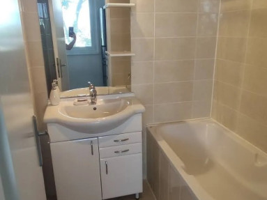 Na prenájom – 2-izbový byt po kompletnej rekonštrukcii, Čmelíkova ulica – Ružinov📍