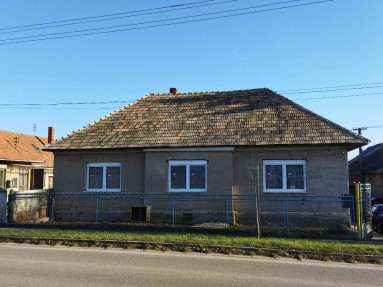 Dom Tesárske Mlyňany časť Tesáre