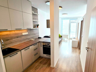 🏡 Na prenájom: 2-izbový byt s lodžiou v novostavbe – Slnečnice, Petržalka📍