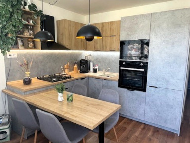 PRE NÁROČNÝCH luxusný 2i byt s 3 lodžiami na Krčulovej v Brezne