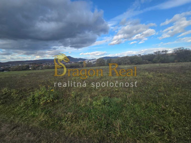 PREDAJ – Pozemok vhodný na výstavbu rodinných domov – ĽUBOTICE
