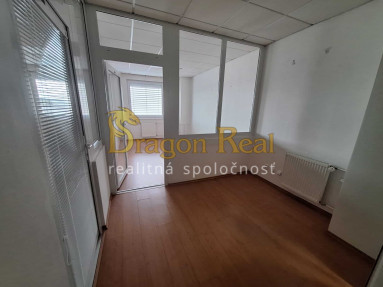 PRENÁJOM – 4 samostatné kancelárske priestory – ĽUBOTICE