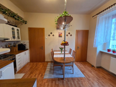 2FF37A59-4B42-423C-AC69-51644ADBFF4A_1_105_c