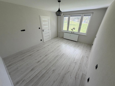 PHOTO-2026-04-10-18-03-00_2_11zon