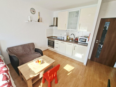 Predaj garsónky (32 m2) s balkónom na Bebravskej ul. vo Vrakuni