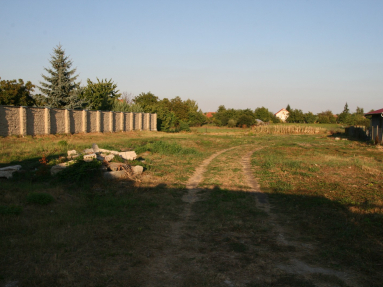 POZEMOK (15)