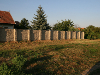 POZEMOK (19)