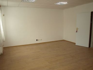 A00260_180725_HS111112_interiér_03