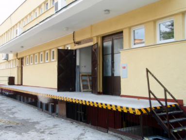 HS1117101_exteriér_JZ strana rampa