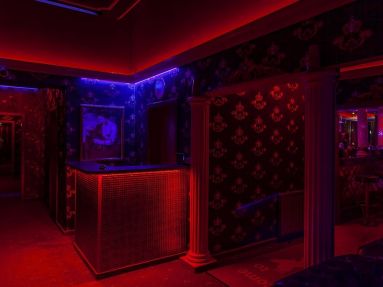 Babylon_club_recepcia