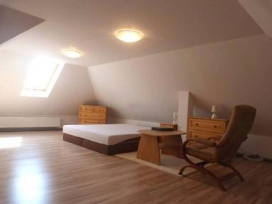 902789_47130885_b-01