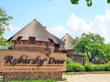 pension_restaurant_rybarsky_dvor_1464005498_exterier_4